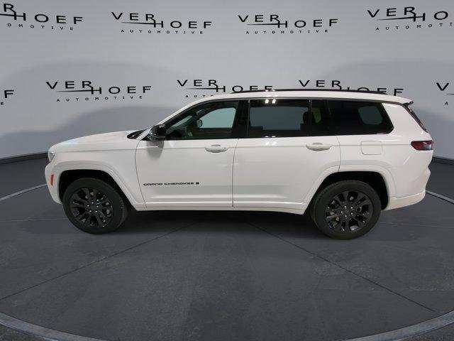 New 2026 Bright White Clearcoat Jeep Limited image 5