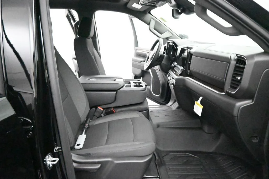 2026 GMC Sierra 3500HD SLE - Photo 22