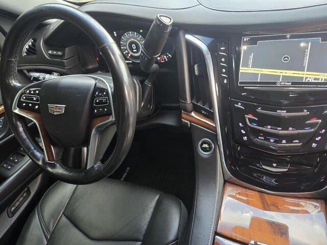 Used 2017 Dark Adriatic Blue Metallic Cadillac Luxury image 33
