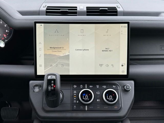 New 2026 Fuji White Land Rover X-Dynamic SE image 26