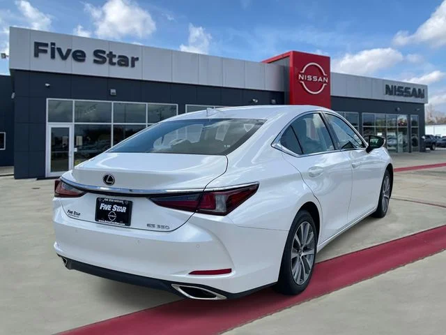 Used 2020 White Lexus 350 image 6