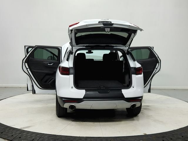 Used 2025 White Chevrolet LT image 15