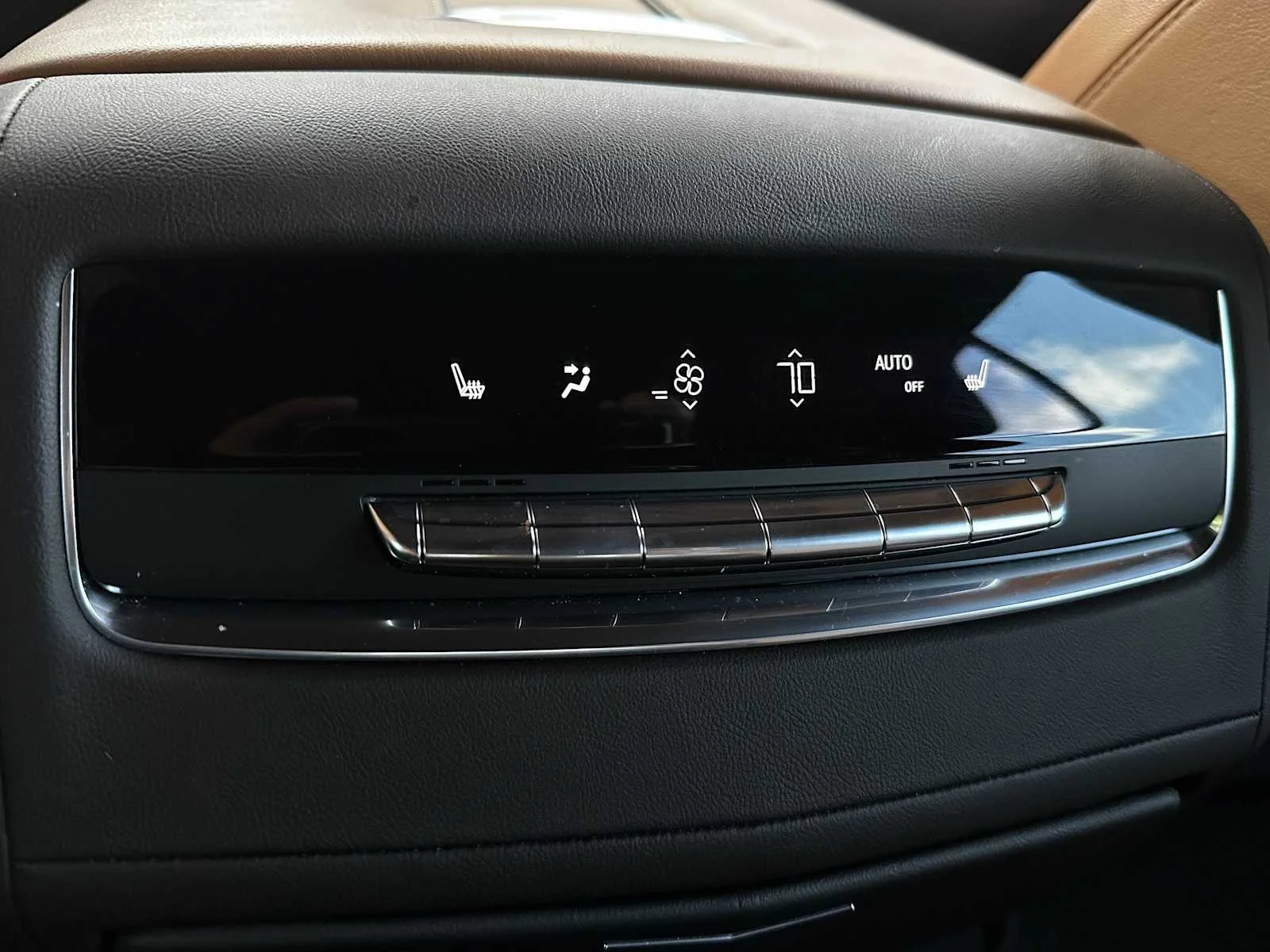 Used 2023 Argent Silver Metallic Cadillac Sport image 21
