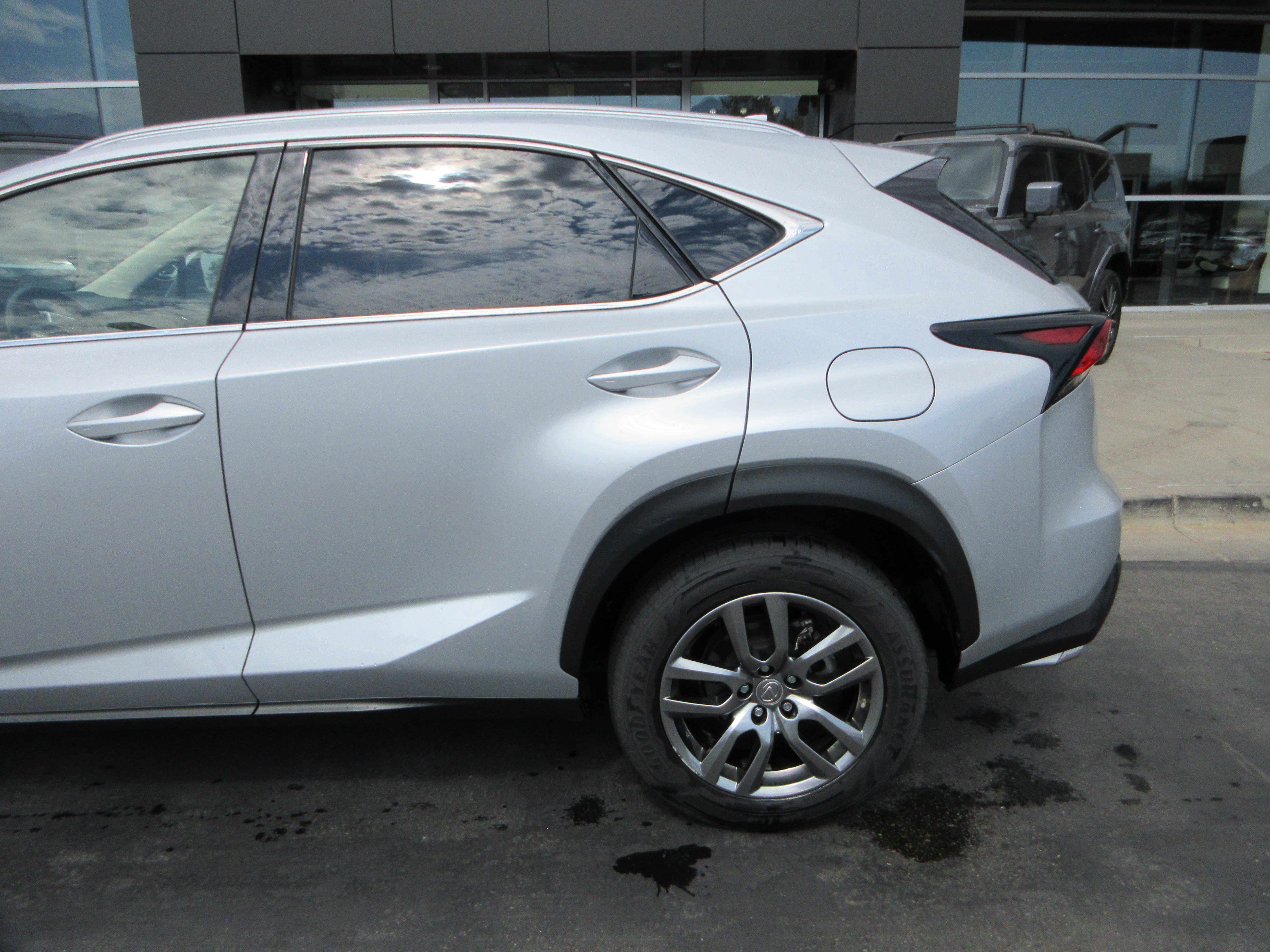 Used 2016 Silver Lining Metallic Lexus 200t image 4