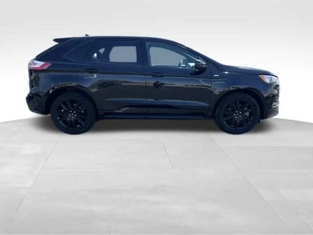 Used 2023 Black Ford ST-Line image 4