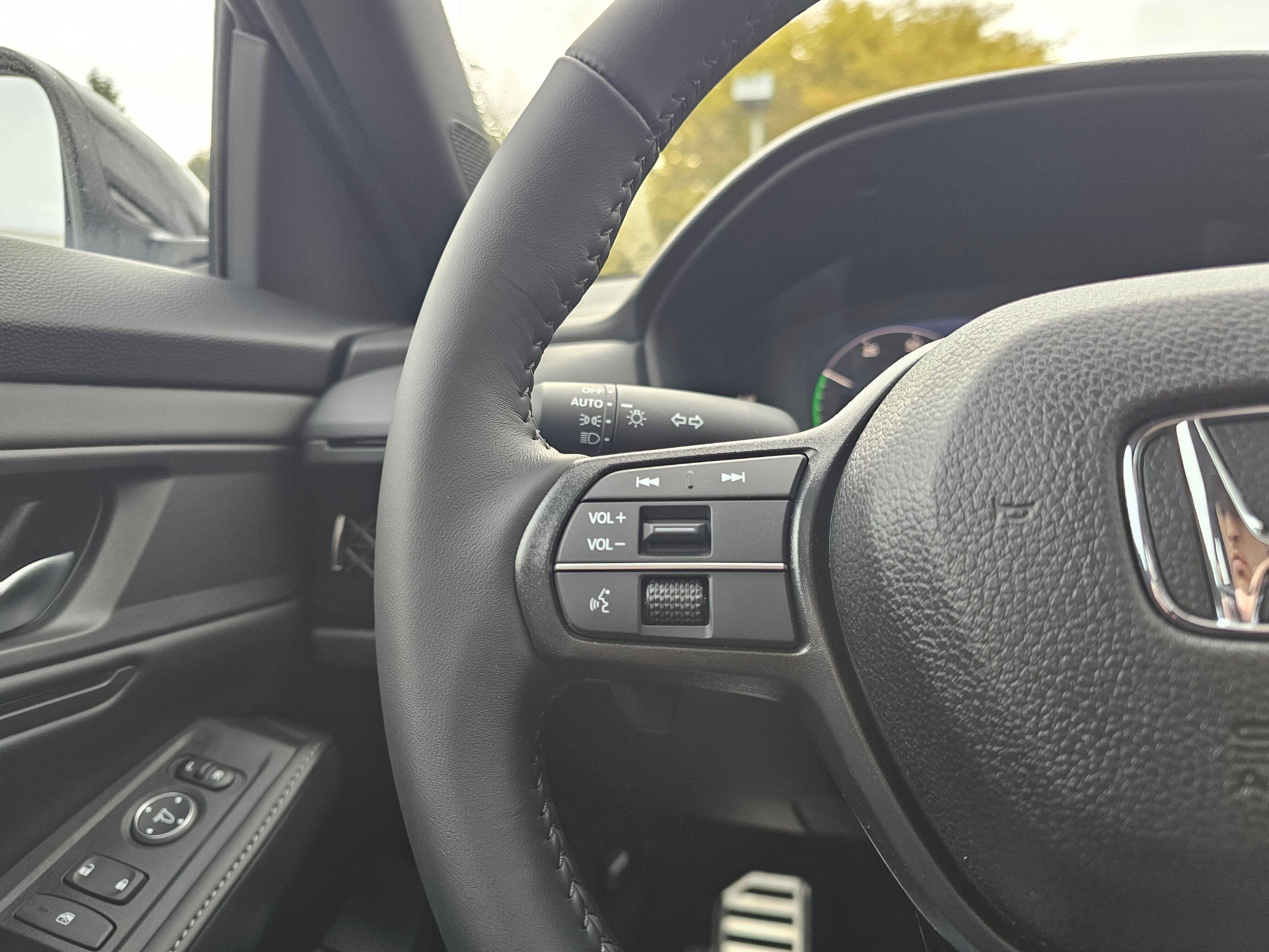 2025 Honda Accord Hybrid Sport - Photo 30