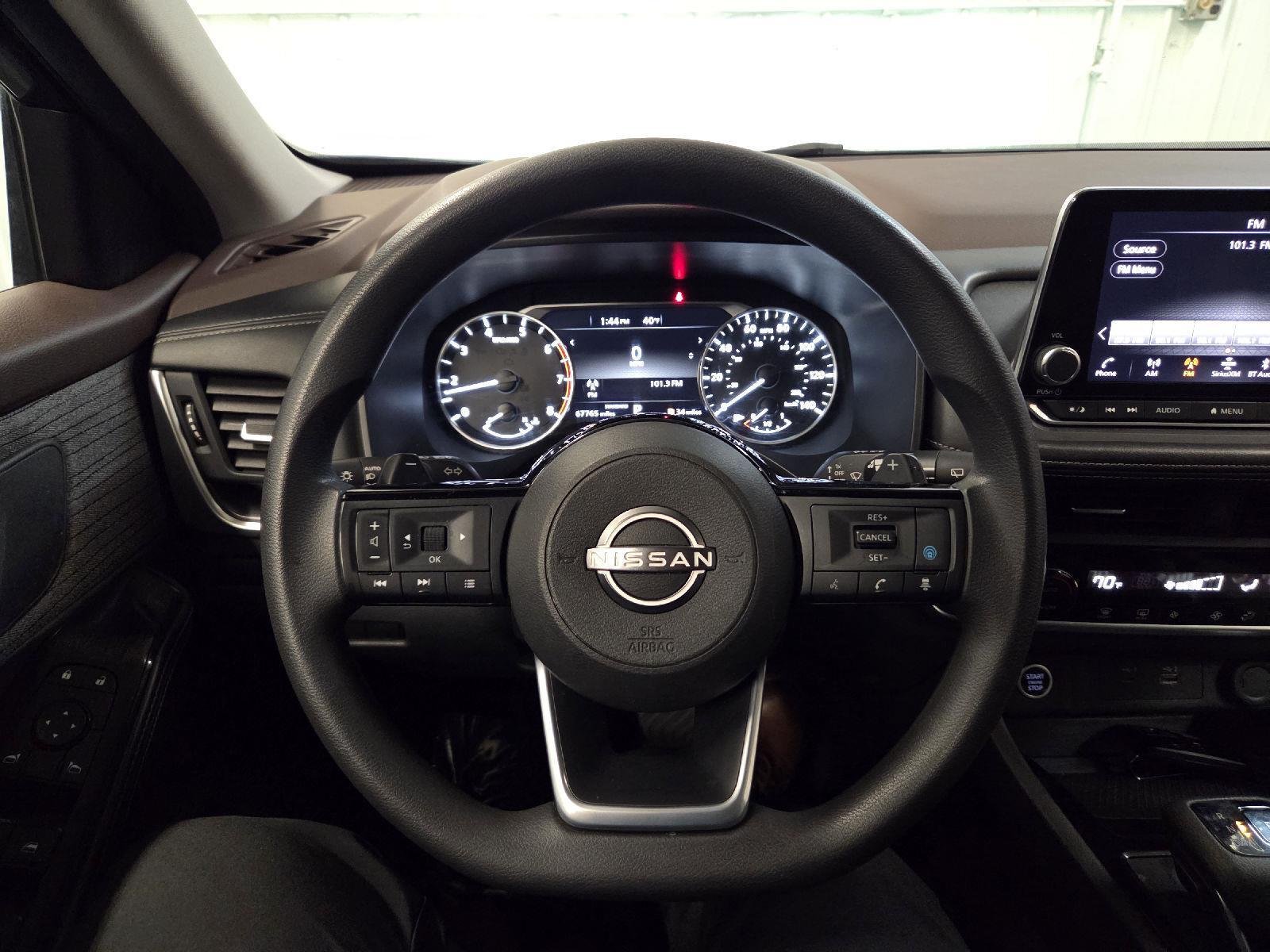 Used 2023 Caspian Blue Metallic Nissan SV image 9