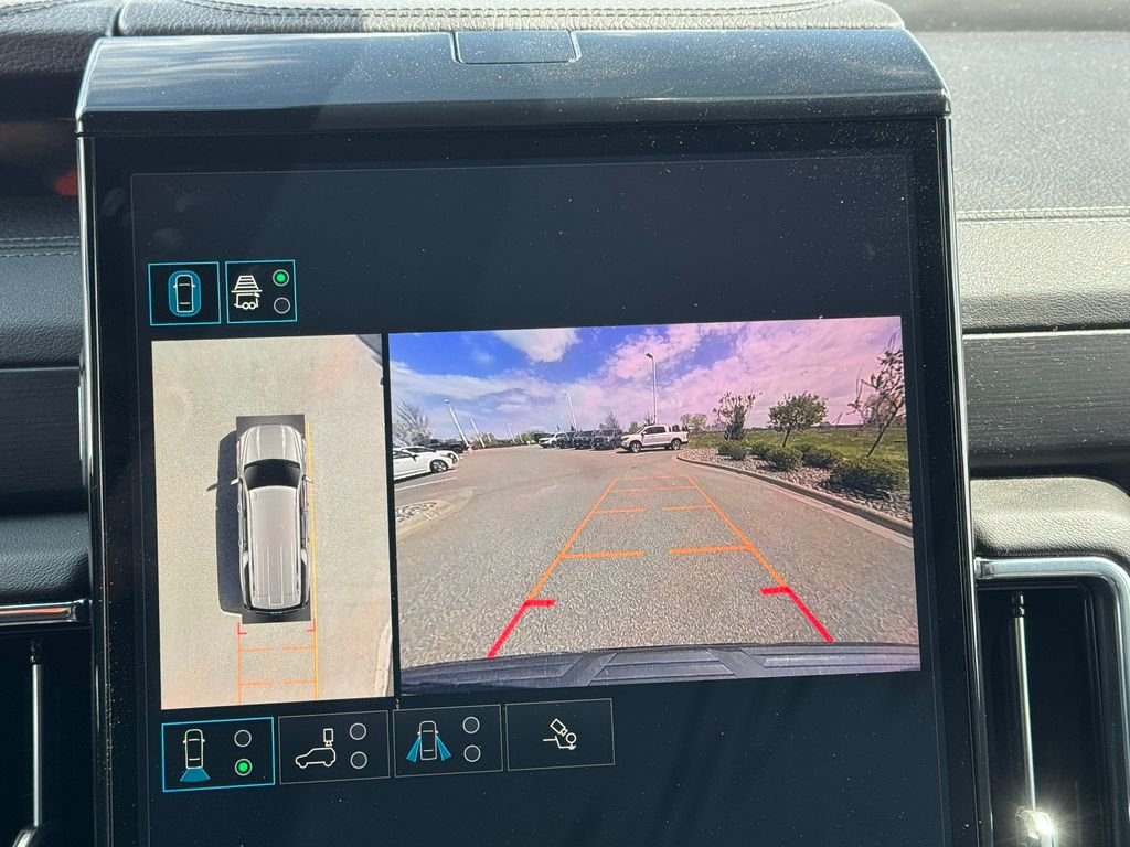 2025 GMC Yukon XL Denali - Photo 36