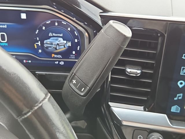Used 2022 Silver Ice Metallic Chevrolet LT image 22
