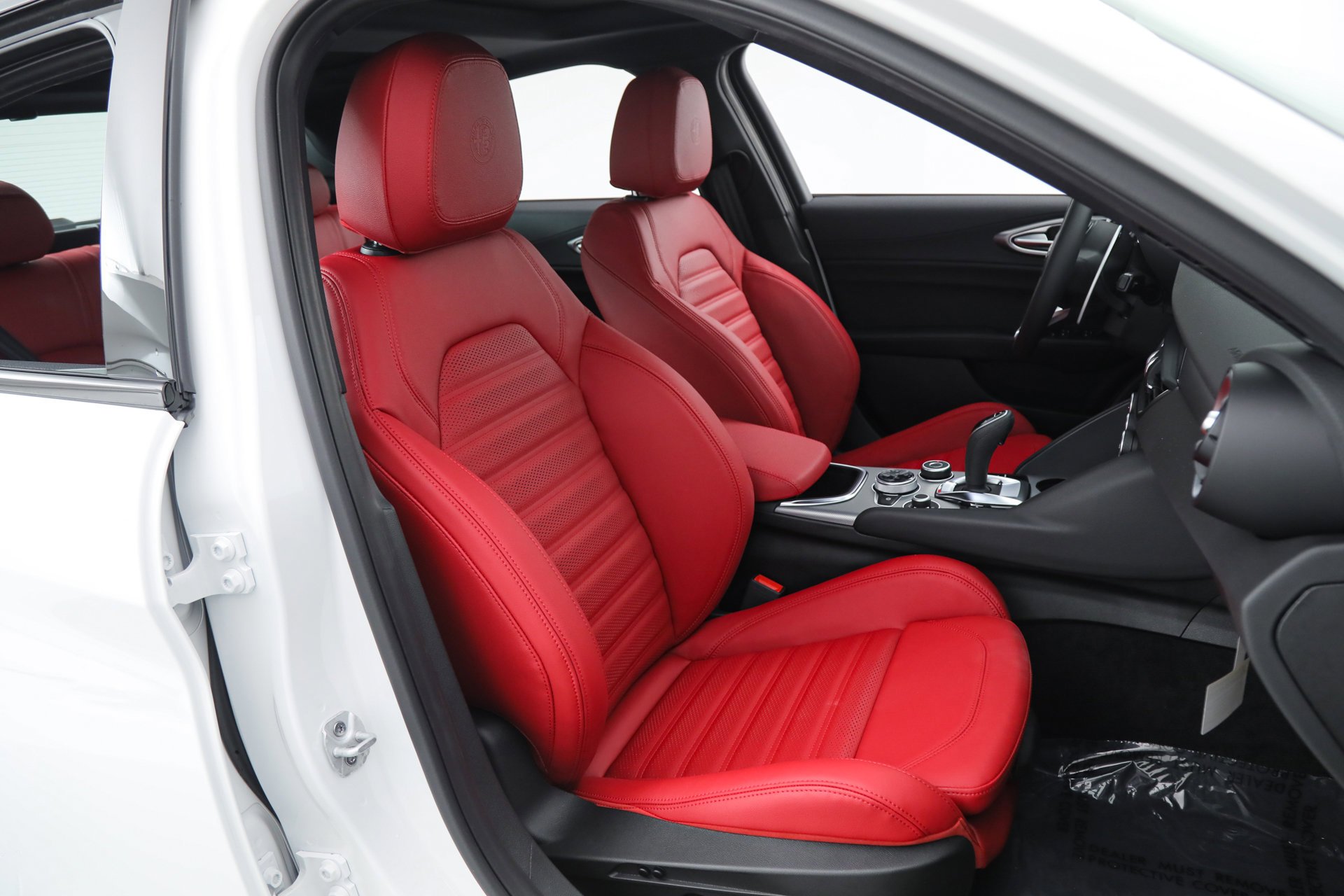 2025 Alfa Romeo Giulia Base - Photo 14