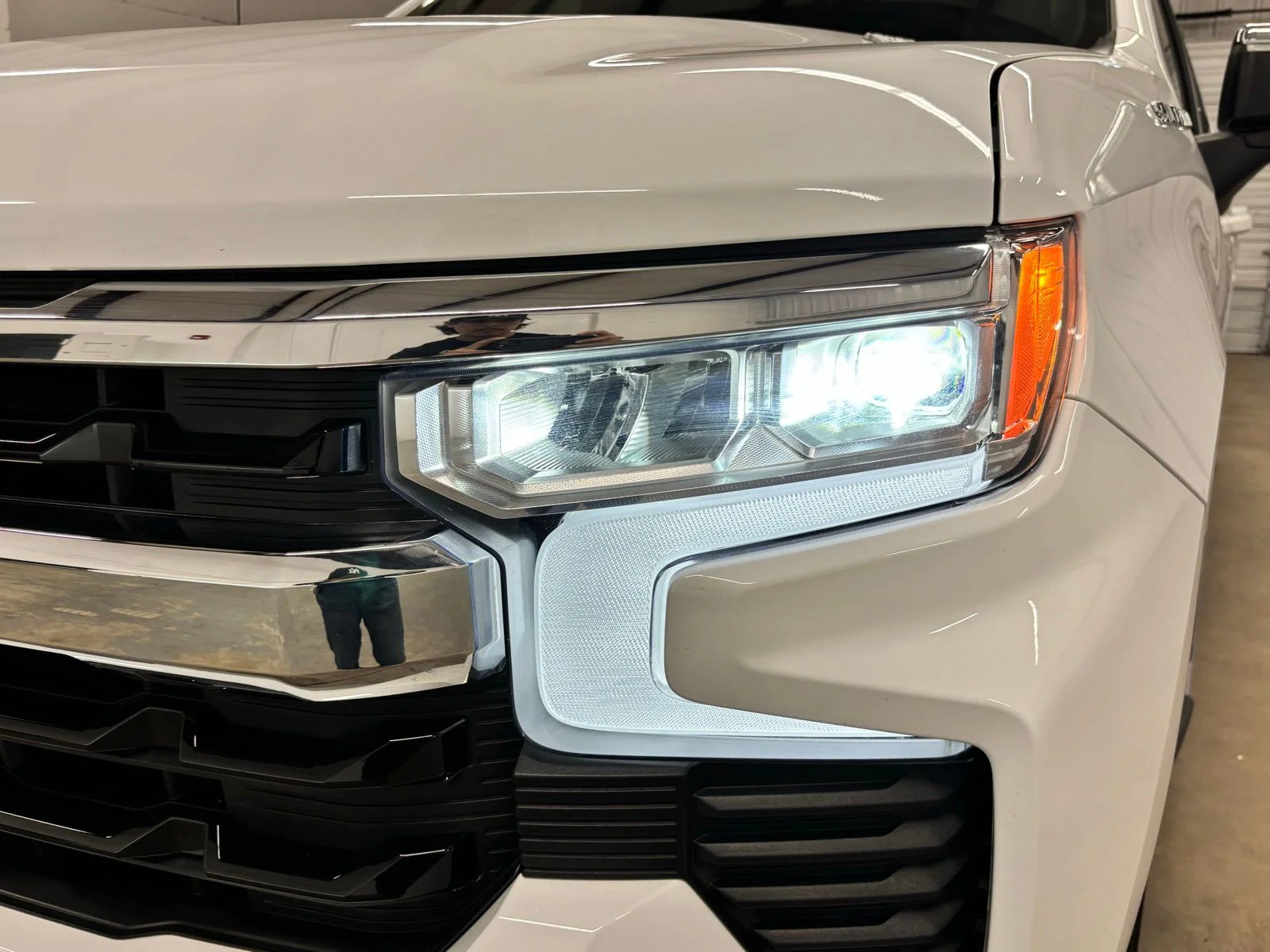 Used 2026 White Chevrolet LT image 8