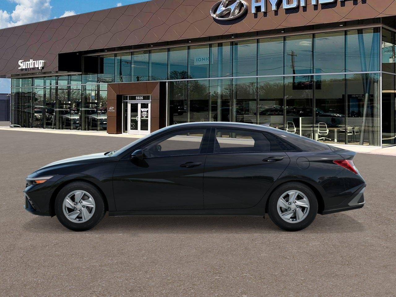 New 2026 Abyss Black Hyundai SE image 3