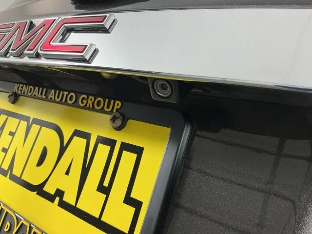 Used 2014 Iridium Metallic GMC Denali image 9