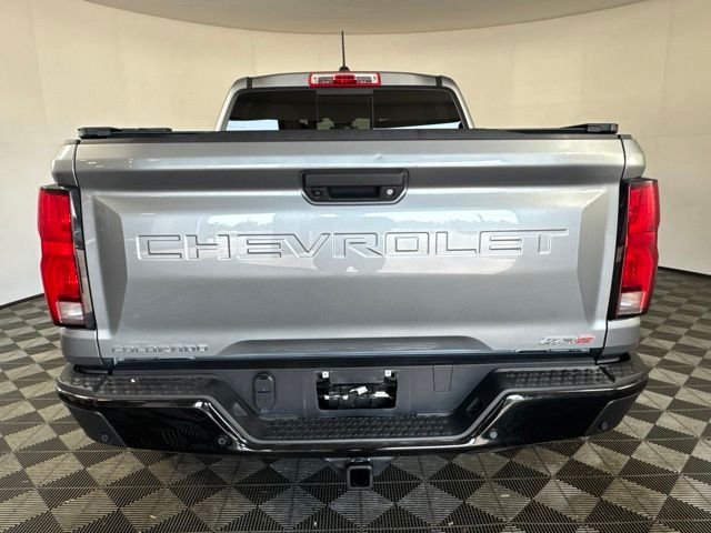 Used 2024 Gray Chevrolet ZR2 image 22