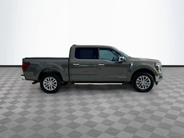 Used 2025 Gray Ford Lariat image 4