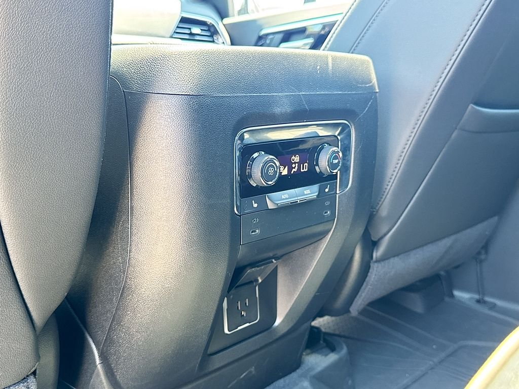 Used 2025 Black Chevrolet Premier image 32