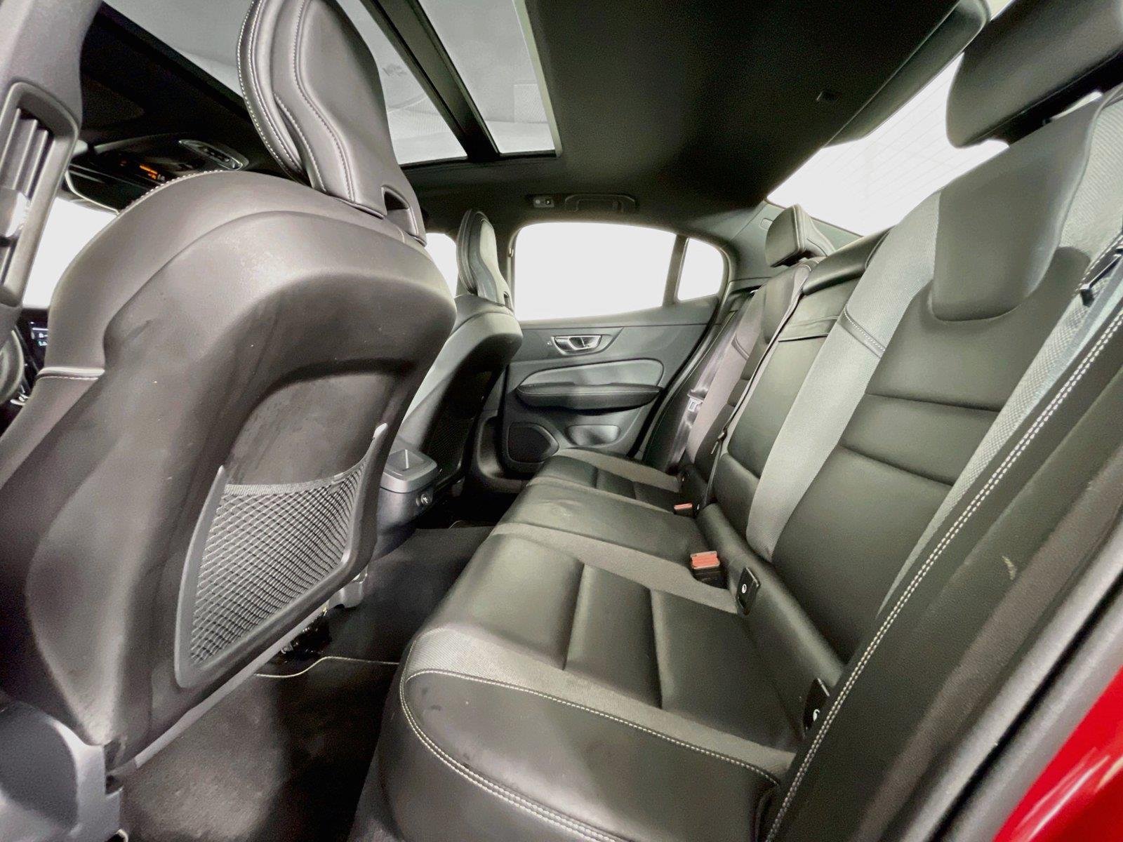Used 2019 Fusion Red Metallic Volvo R-Design image 28