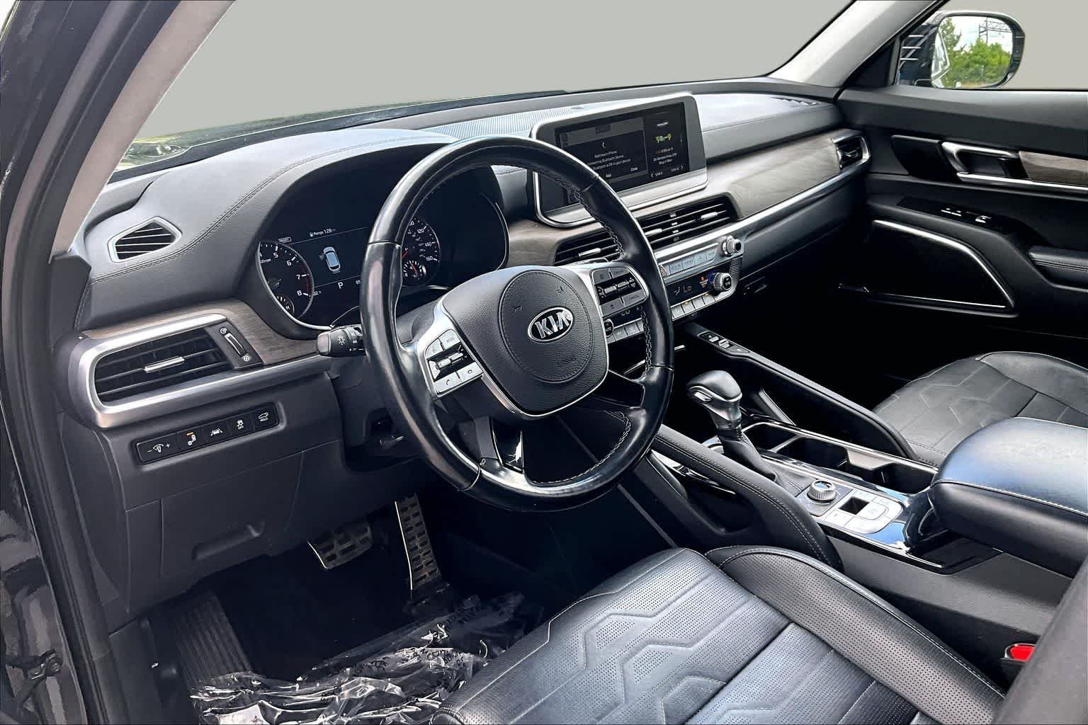 Used 2021 Black Copper Kia SX image 18