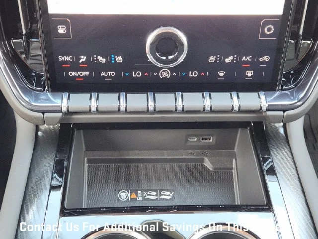 2027 GMC Yukon AT4 - Photo 14