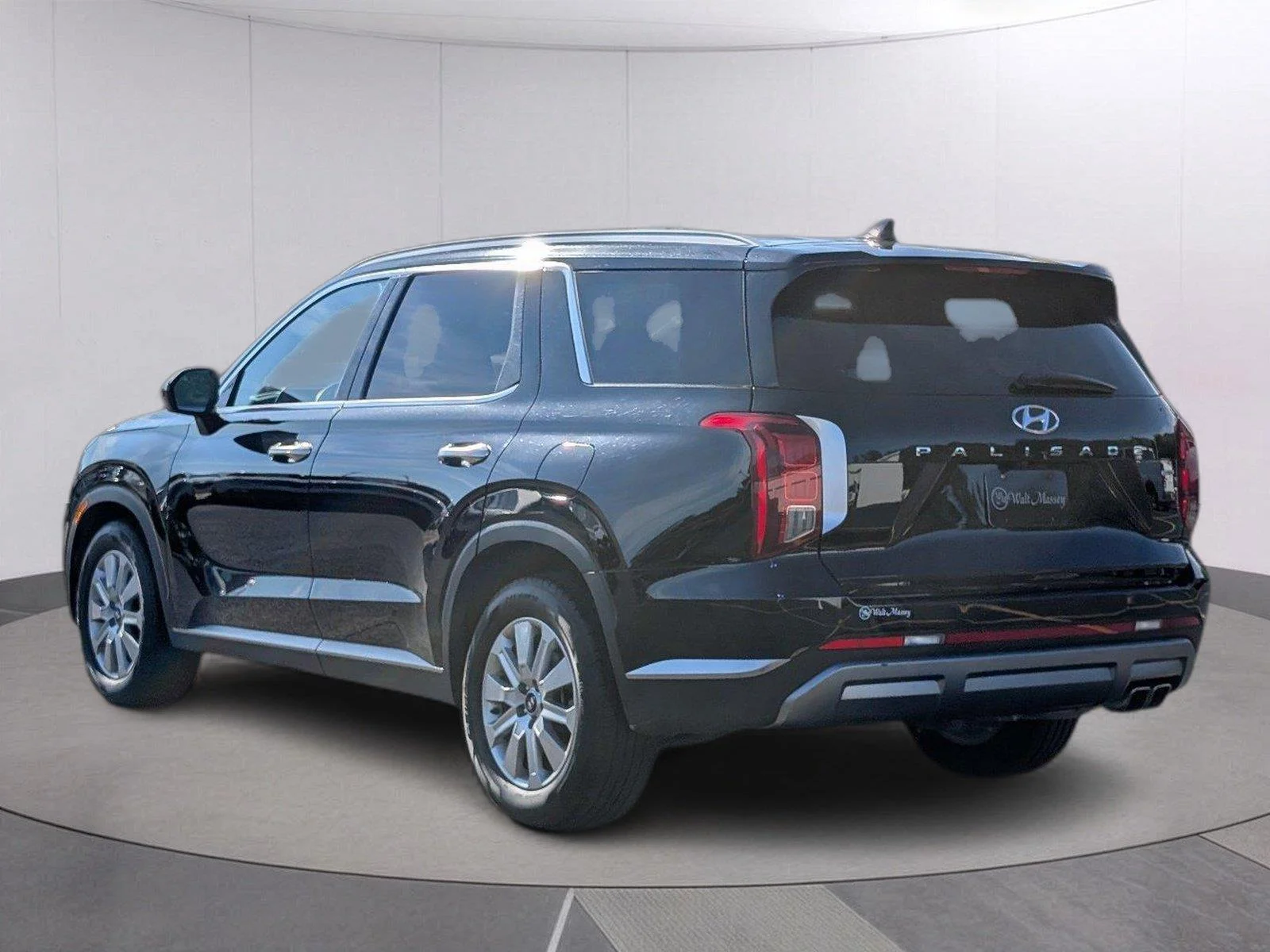 Used 2025 Abyss Black Pearl Hyundai SEL image 3