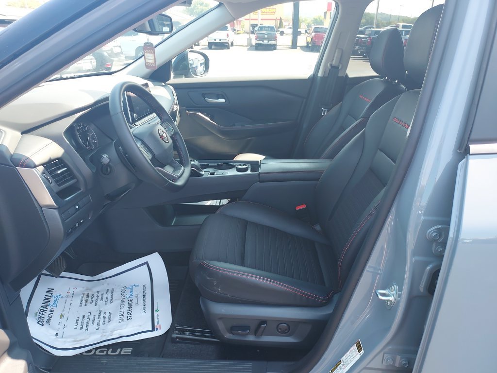 Used 2025 Gray Nissan Rock Creek image 13