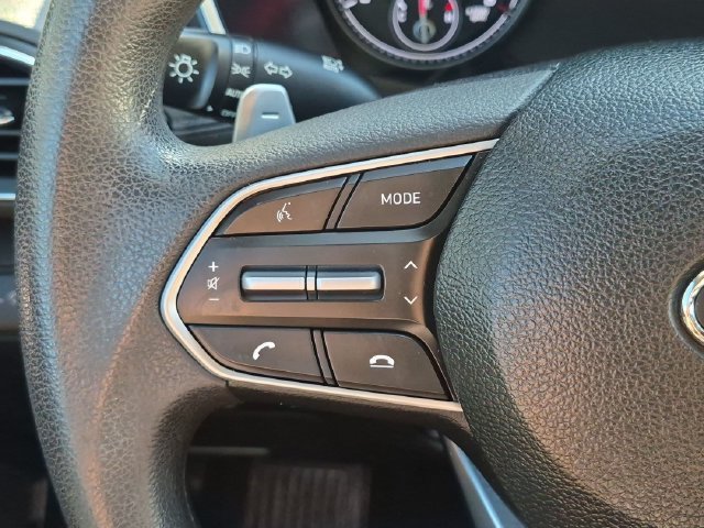 Used 2022 Silver Hyundai SEL image 14