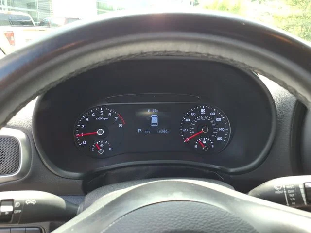 Used 2020 White Kia X-Line image 19