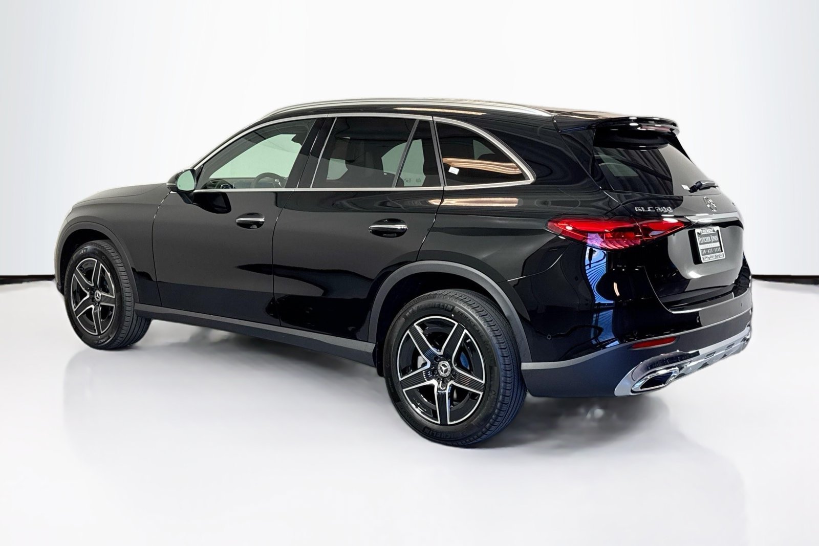 New 2026 Black Mercedes-Benz GLC 300 image 7