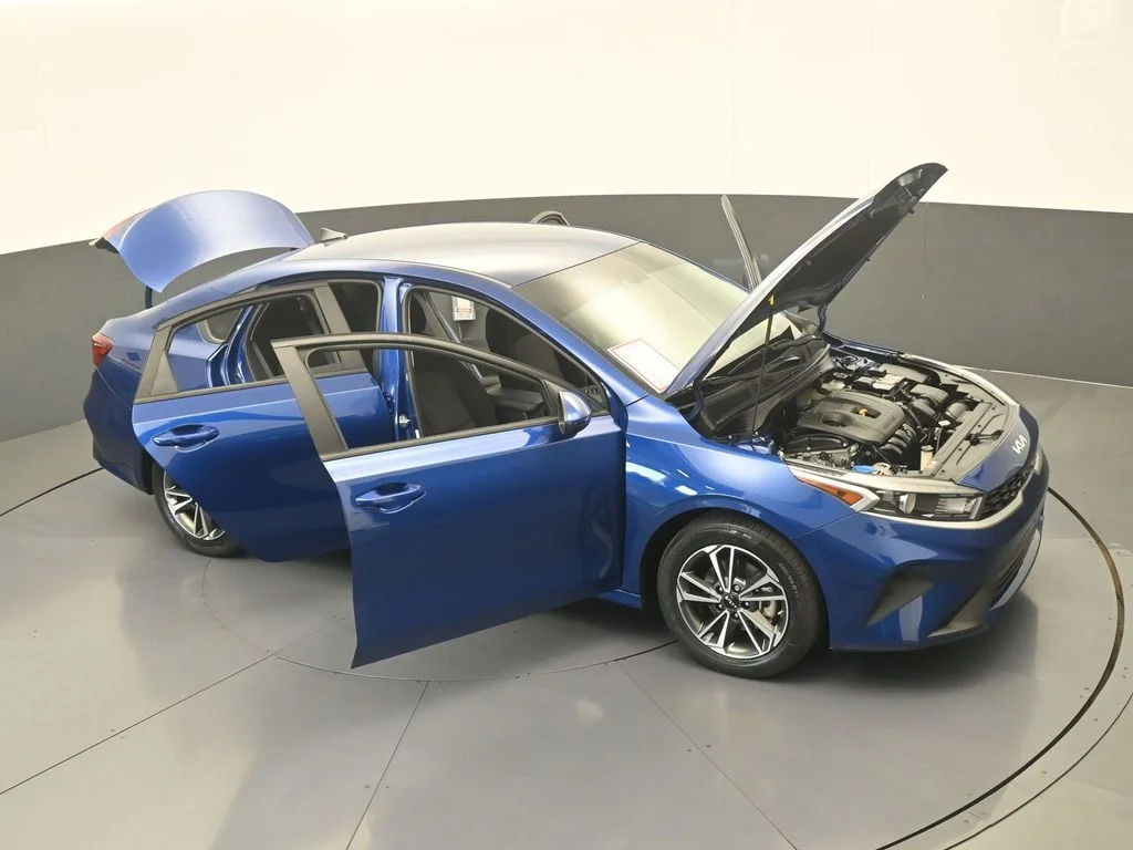 Used 2023 Deep Sea Blue Kia LXS image 61