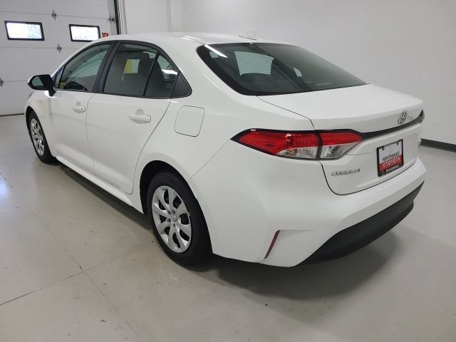 Used 2024 Ice Cap Toyota LE image 4