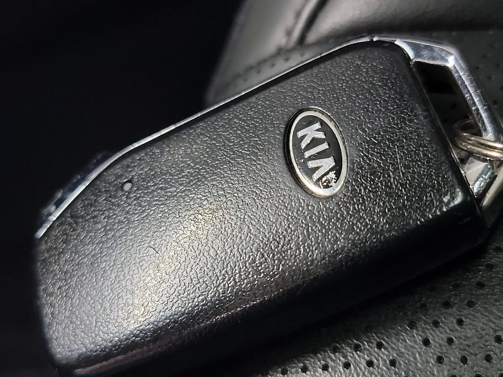 Used 2021 Gravity Grey Kia SX image 31