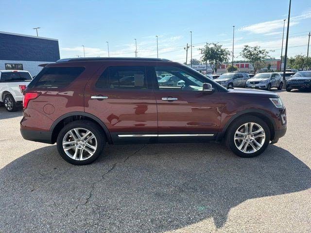 Used 2016 Bronze Ford Limited image 6