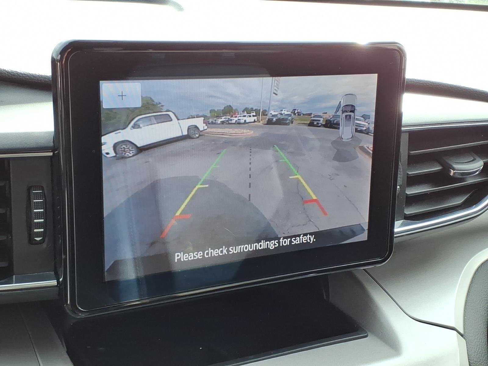 Used 2023 Gray Ford XLT image 4