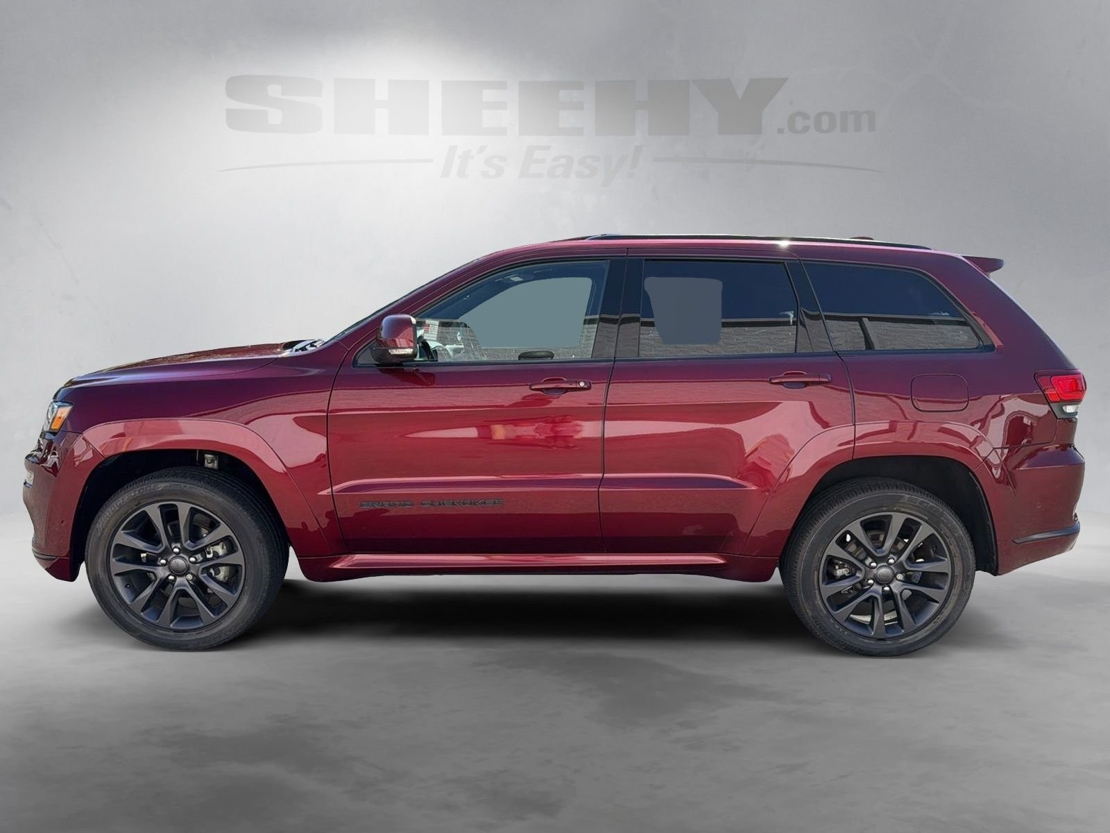 Used 2018 Red Jeep Overland image 15