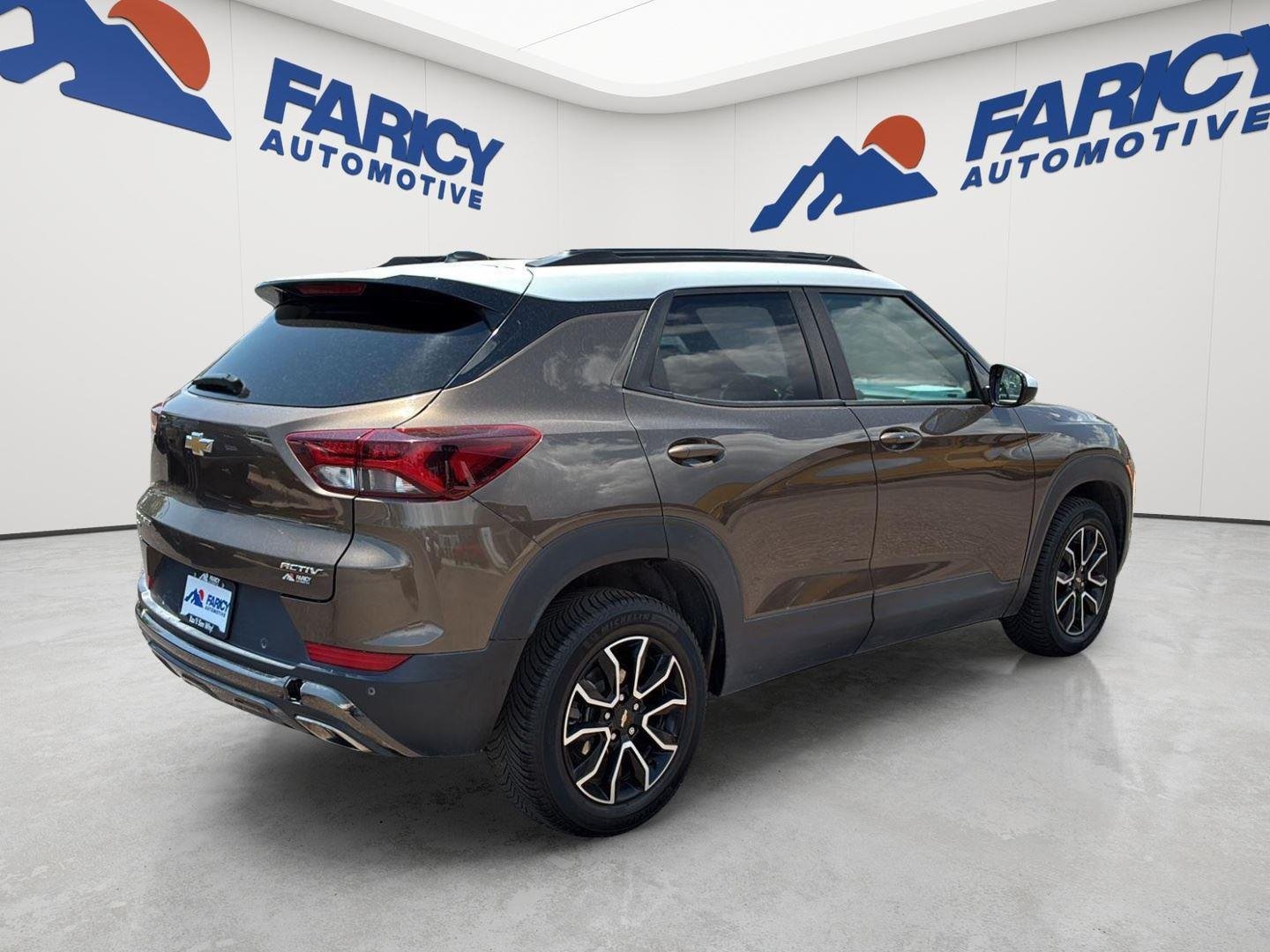 Used 2022 Zeus Bronze Metallic Chevrolet ACTIV image 4