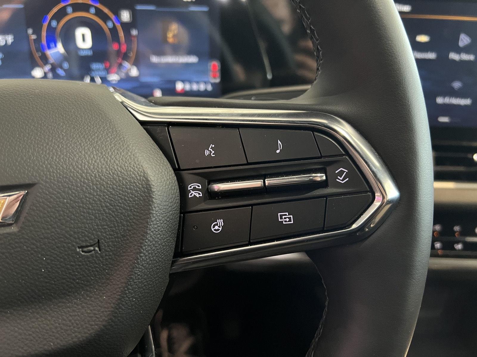 2026 Chevrolet Equinox LT - Photo 18