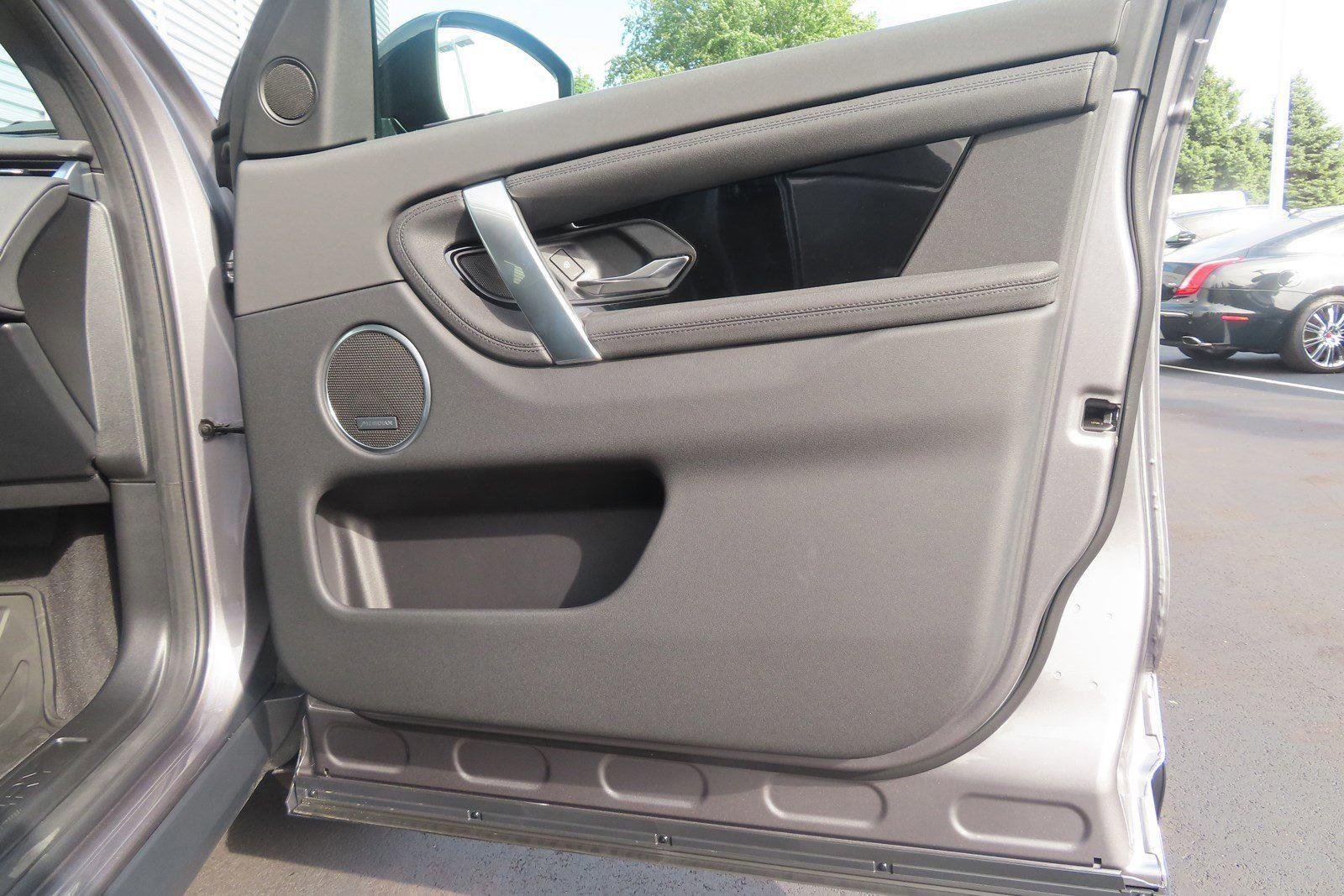 Used 2023 Eiger Grey Metallic Land Rover SE image 26