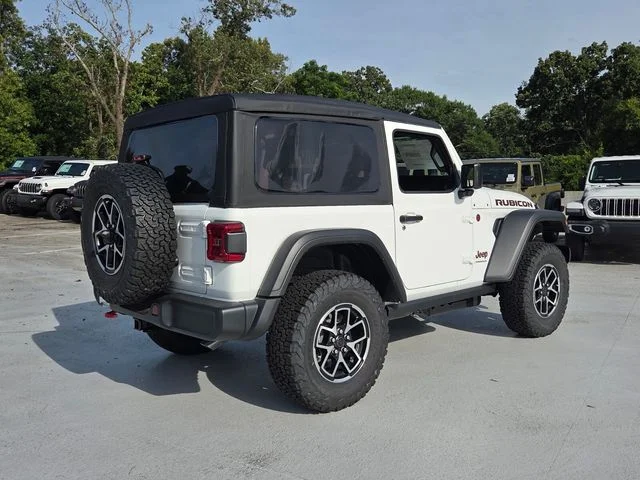 New 2026 Bright White Clear-Coat Exterior Paint Jeep Rubicon image 9