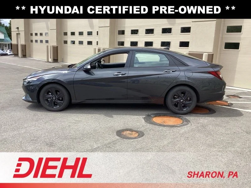 Used 2022 Gray Hyundai SEL image 4