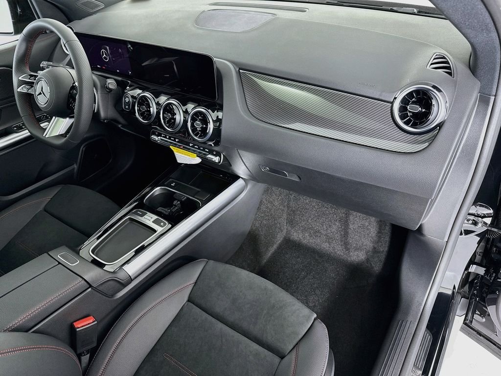 New 2026 Night Black Mercedes-Benz GLA 250 image 18