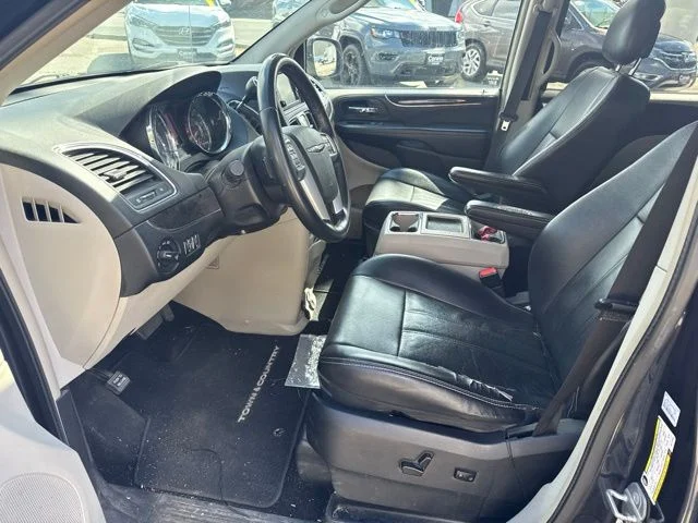 Used 2014 Maximum Steel Metallic Chrysler Touring image 12