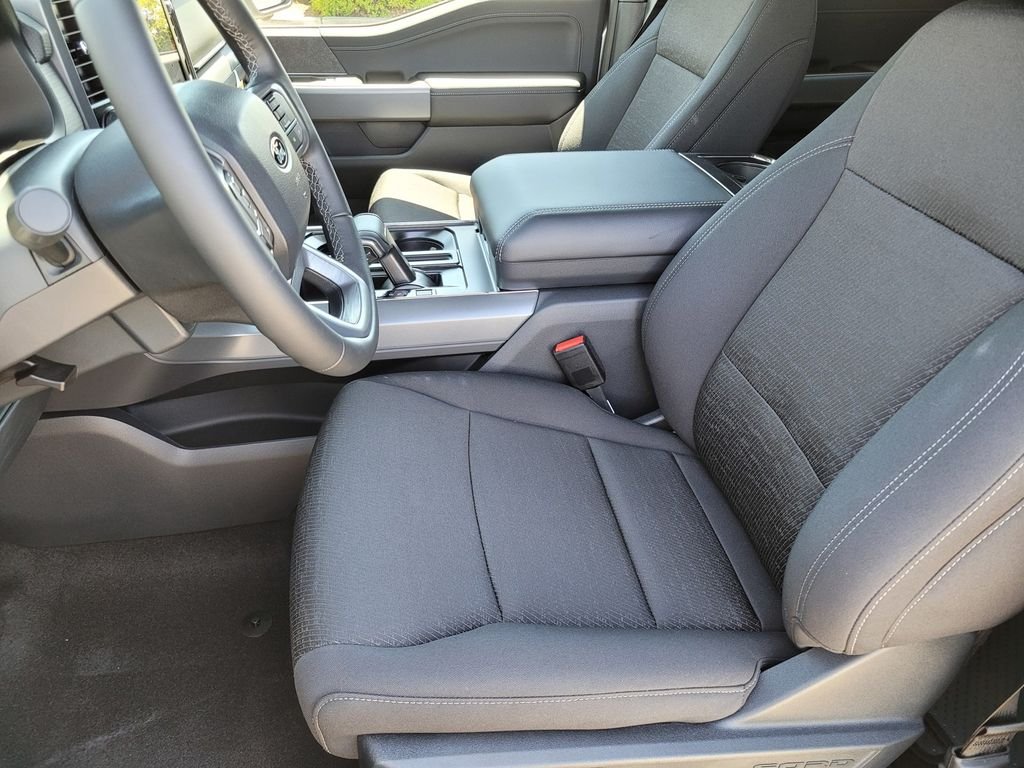 New 2026 Silver Ford XLT image 8