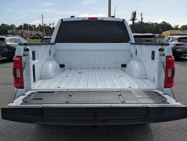 Certified Used 2023 Oxford White Ford XLT image 13