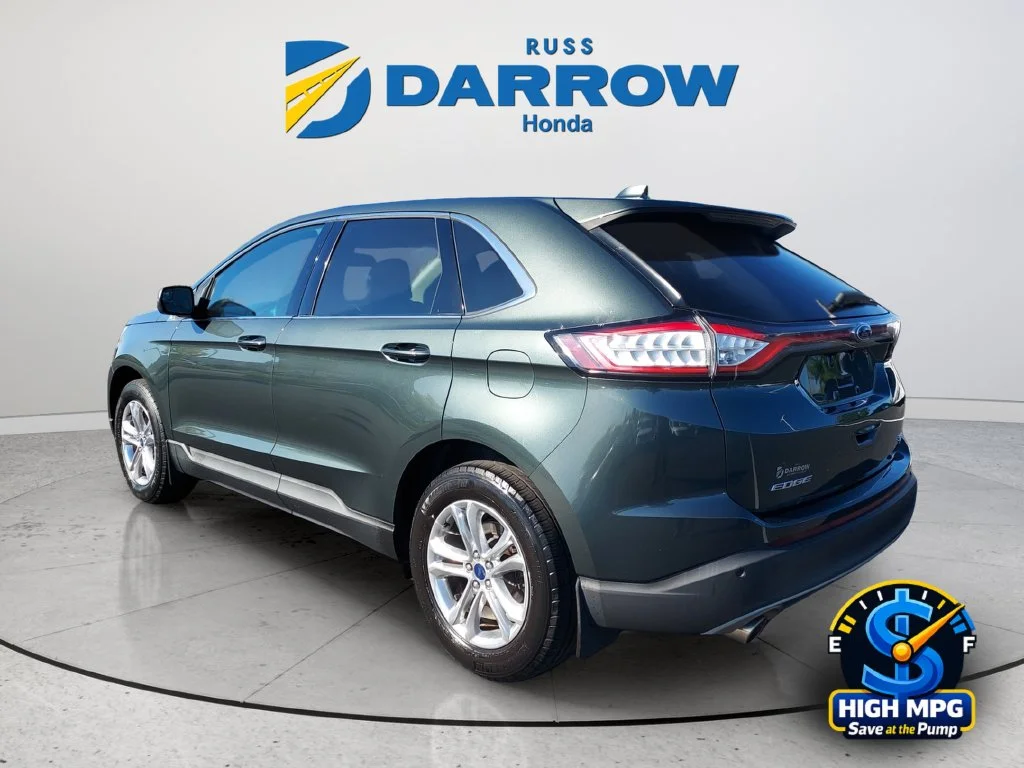 Used 2015 Gray Ford SEL image 3