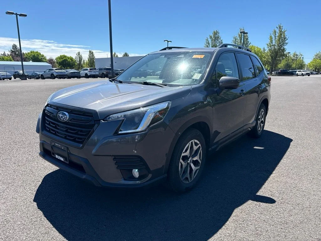Used 2022 Magnetite Gray Metallic Subaru Premium image 3