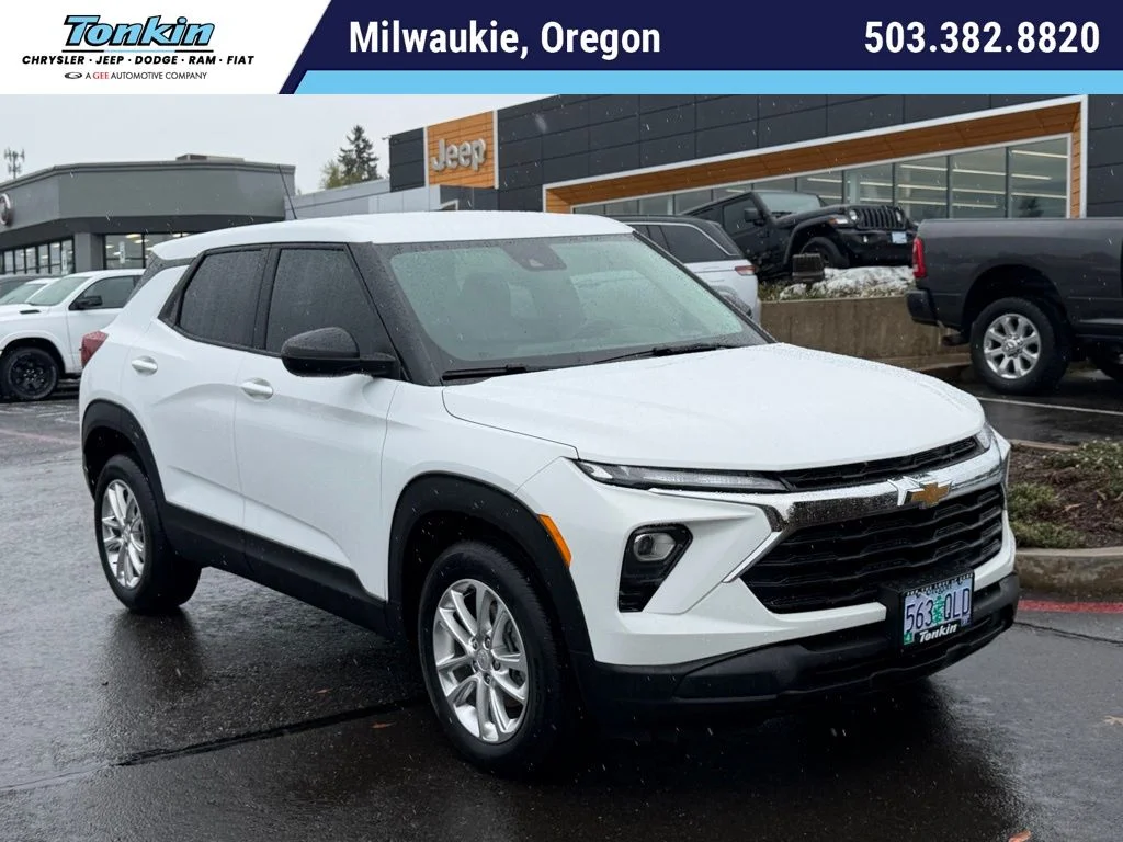 2025 Chevrolet Trailblazer LS AWD's photo