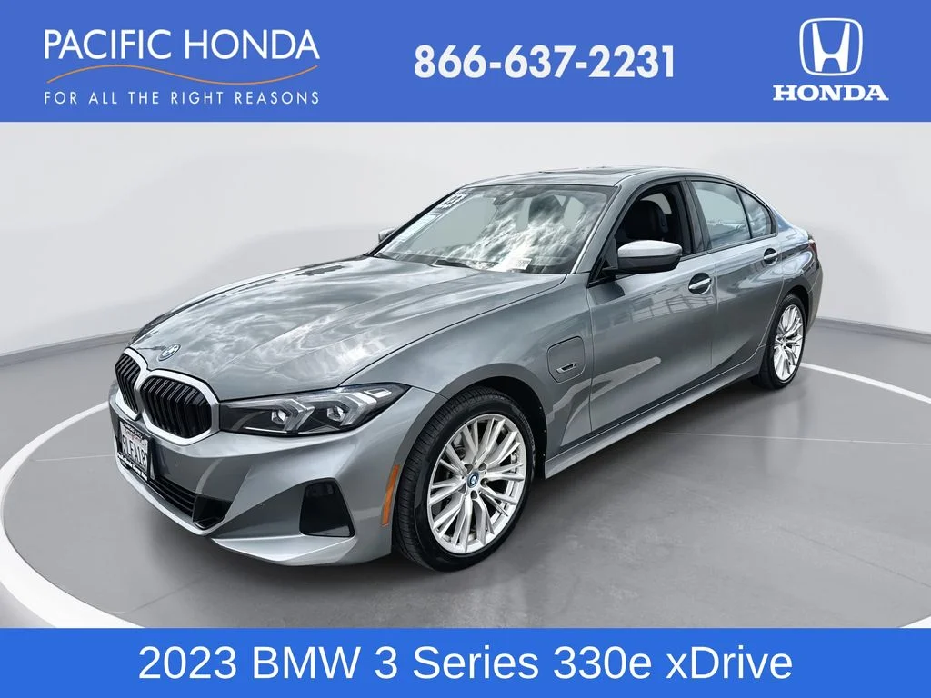 2023 BMW 3 Series 330e