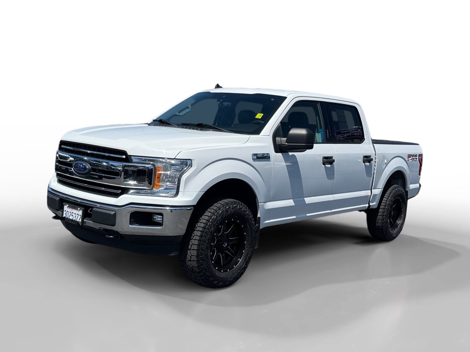 2019 Ford F-150 XLT 4x4 SuperCrew 145 in's photo
