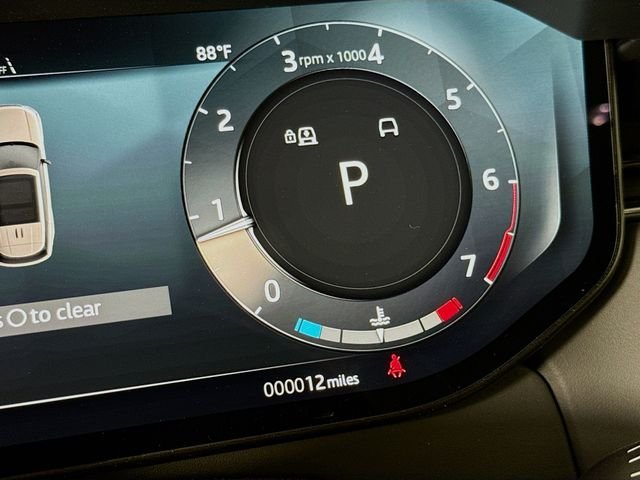 New 2026 Fuji White Land Rover SE image 13