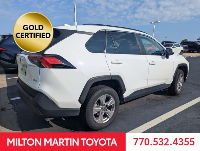 Used 2024 White Toyota XLE image 3